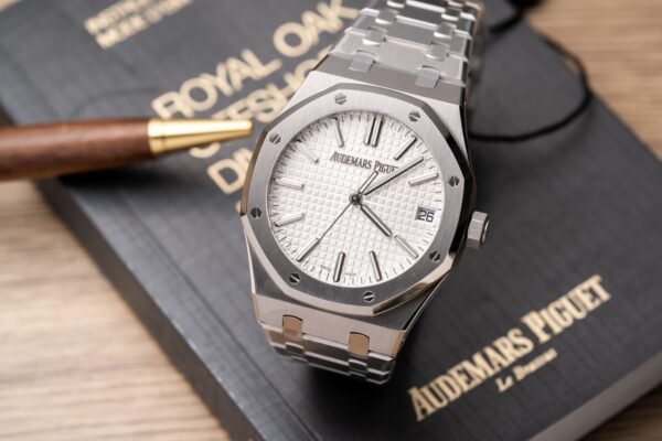 Audemars Piguet 15500ST Replica Watch White Dial ZF Factory 41mm - Đồng Hồ Replica 1:1 Audemars Piguet 15500ST Replica Watch White Dial ZF Factory 41mm - Đồng Hồ Replica 1:1