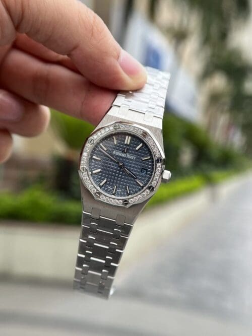 Audemars Piguet Royal Oak 34mm with Blue Dial and Metal Wire Bracelet - Audemars Piguet Royal Oak 34mm with Blue Dial and Metal Wire Bracelet -