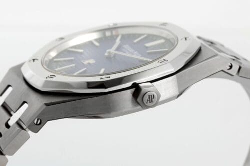 Royal Oak 39mm 15202IP Titanium ZF 1:1 Best Edition Gradient Blue Textured Dial on SS Bracelet A2121 V2 - Royal Oak 39mm 15202IP Titanium ZF 1:1 Best Edition Gradient Blue Textured Dial on SS Bracelet A2121 V2 -